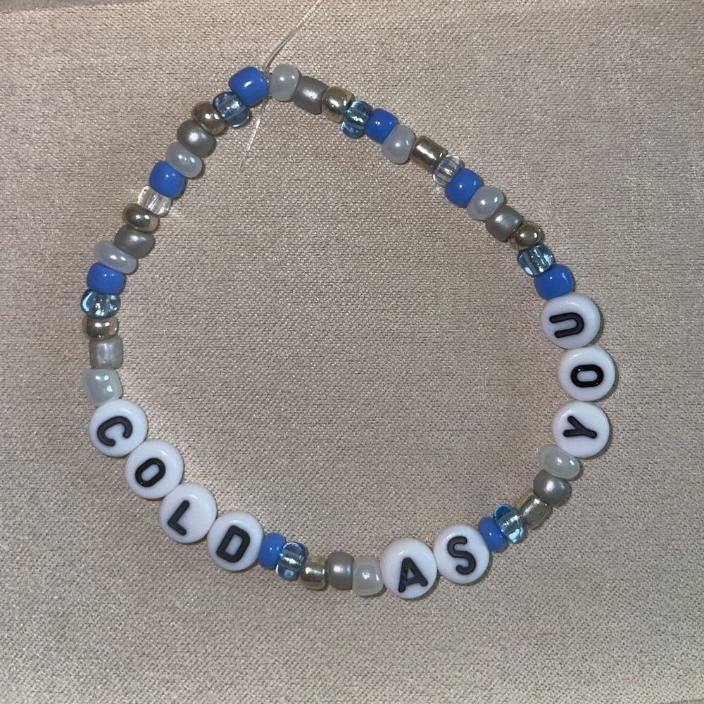 Taylor Swift | Cold As You | Homemade Friendship Bracelet